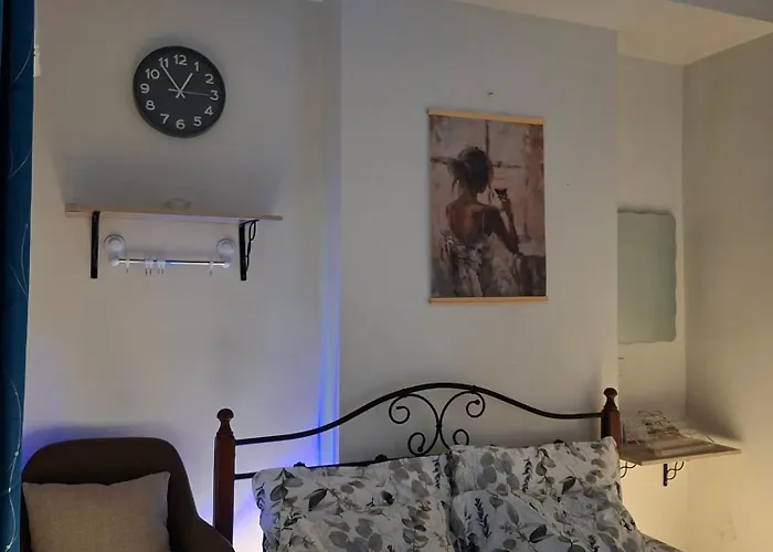 Apartment Staycation Casamira Tower 1 Condotel