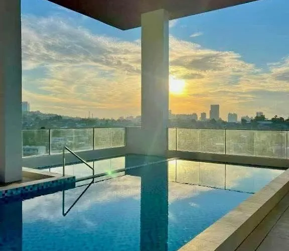 Apartment Staycation Casamira Tower 1 Condotel Cebu
